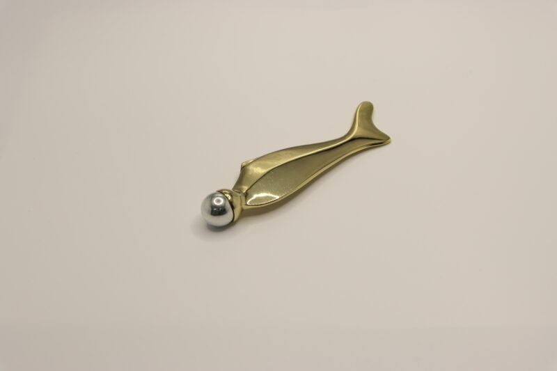 Stainless Steel Fish-Shaped Facial Massage Stick