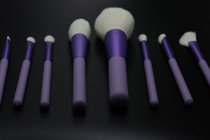 8-Piece Purple Professional Makeup Brush set - Image 2