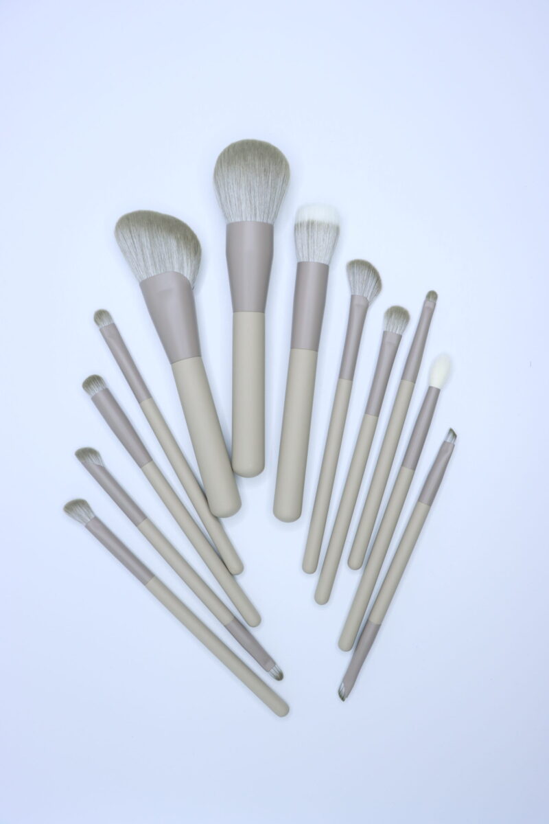 12-Piece Gray Professional Makeup Brush set