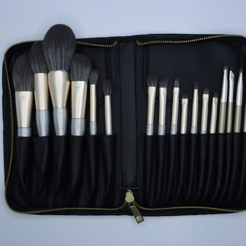 17-Piece Silver Professional Makeup Brush set
